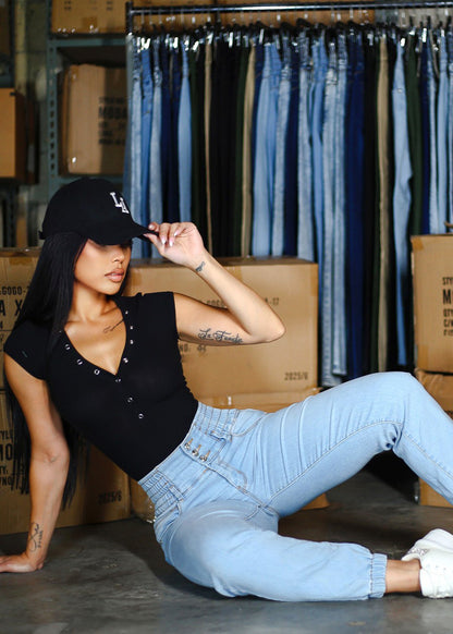 MX JEANS Butt Lift 3 Button Spandex Waist Jogger Jeans Light Wash