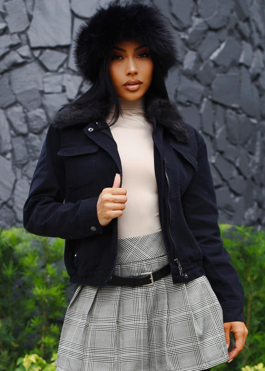 Black Zip Up Cotton Jacket w Faux Fur