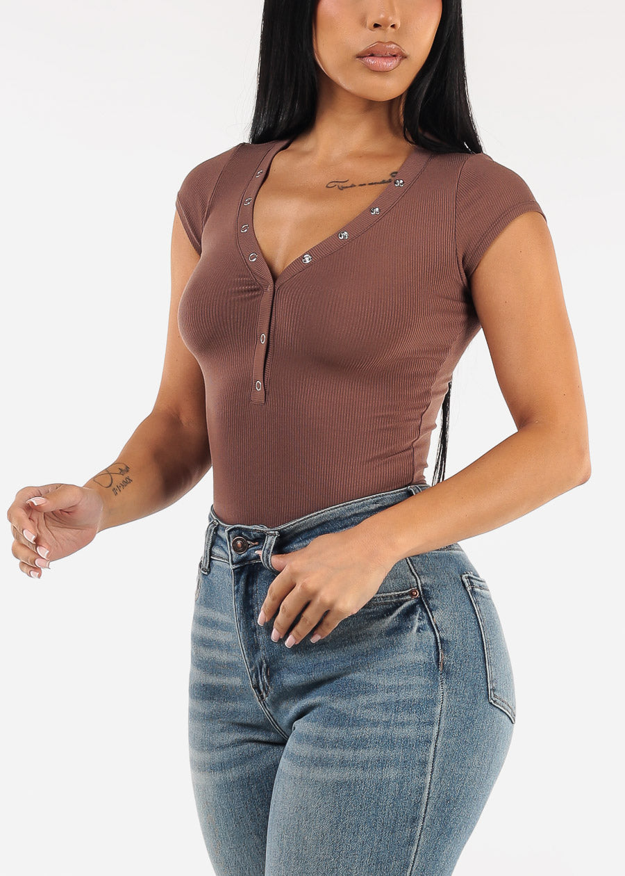 Short Sleeve Stretchy Ribbed Top Brown