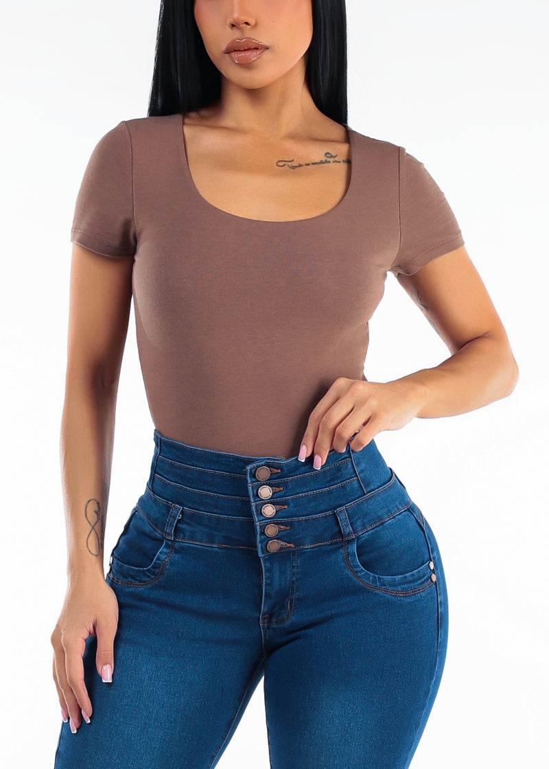 Short Sleeve Scoop Neck Stretch Crop Top Brown