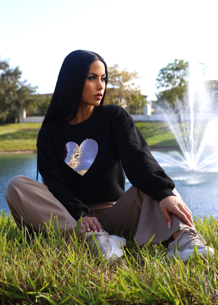 Black Crewneck Fleece Sweatshirt w Sequin Heart