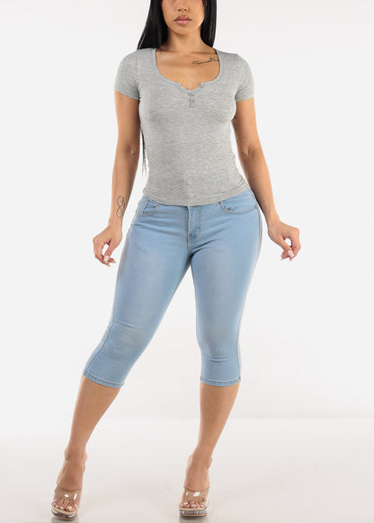 Stretchy Short Sleeve Vneck Ribbed Tee Grey