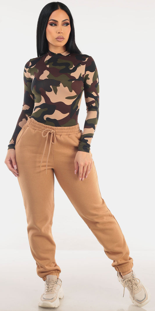 Camo Fleece Jogger Look