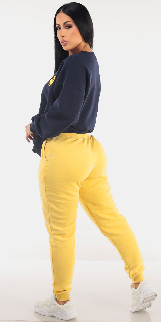 Navy Fleece Yellow Joggers Look