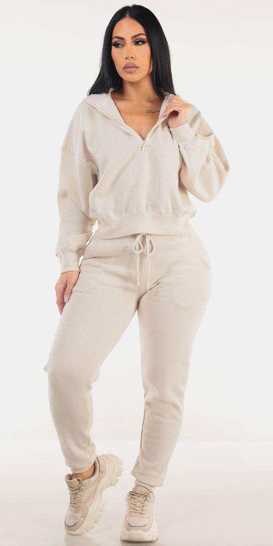 Cream Fleece Jogger Look