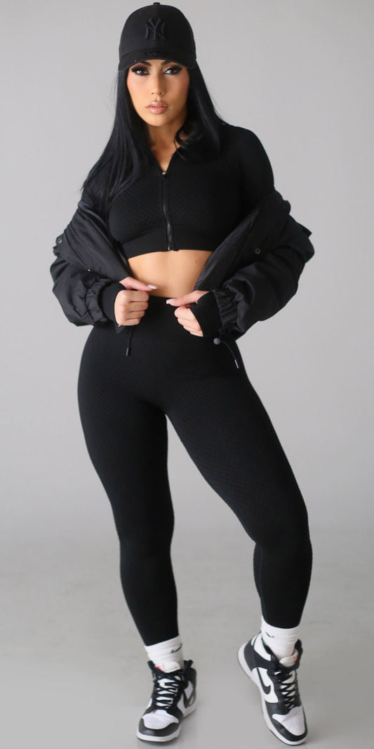 Puffer Black Activewear Trio