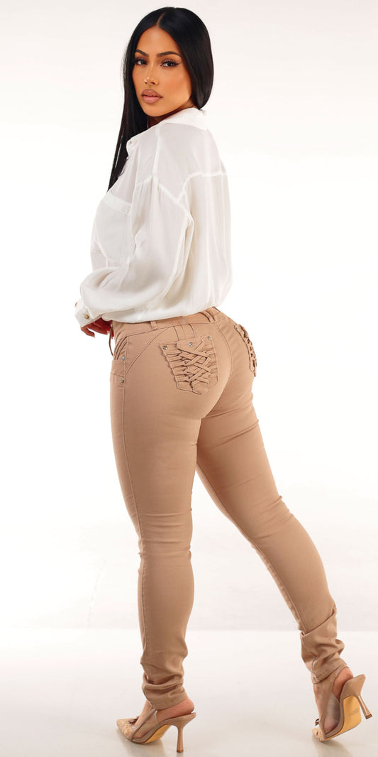 White Butt Lift Skinnies Look