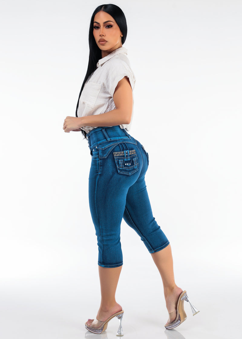 Oatmeal Levantacola Capris Look