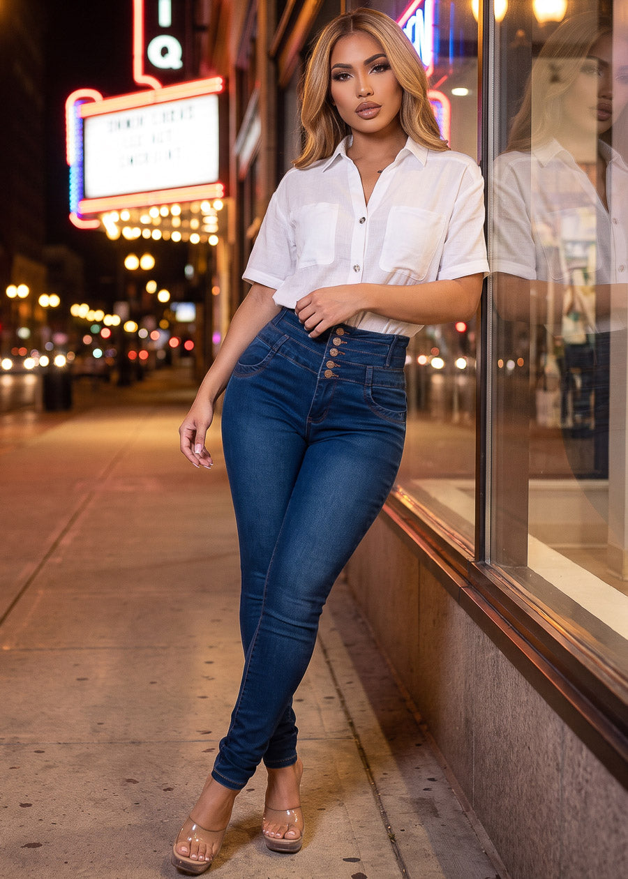 White Levantacola Skinnies Look