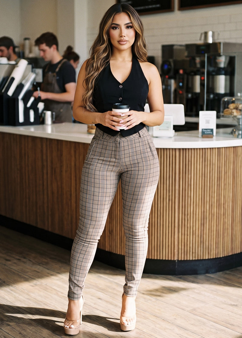Black Levantacola Plaid Pants Look