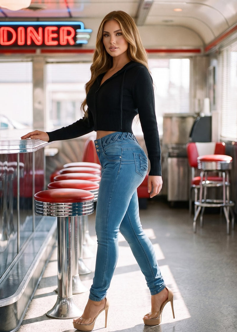 Black Butt Lift Skinnies Look