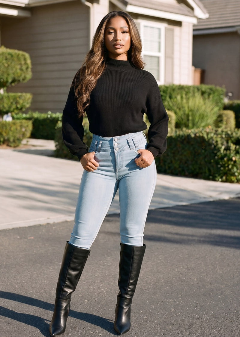 Black Levantacola Denim Outfit